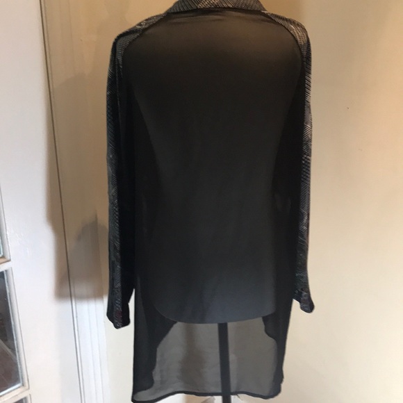 “UNIQUE MULTI FABRIC” Grey and abstract coloured patterns long sleeved sweater. - Picture 5 of 13